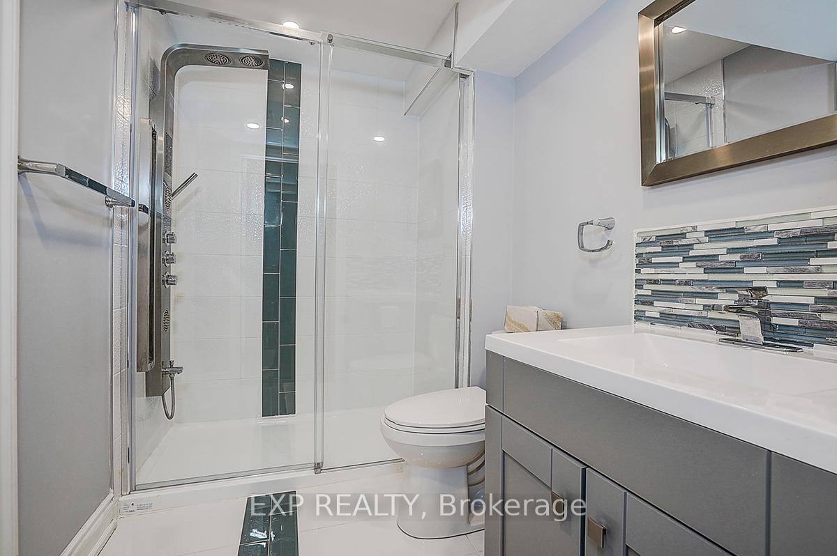 Photo 27 of 35 Luxton Avenue, Aurora, Bayview Wellington — HOMEH
