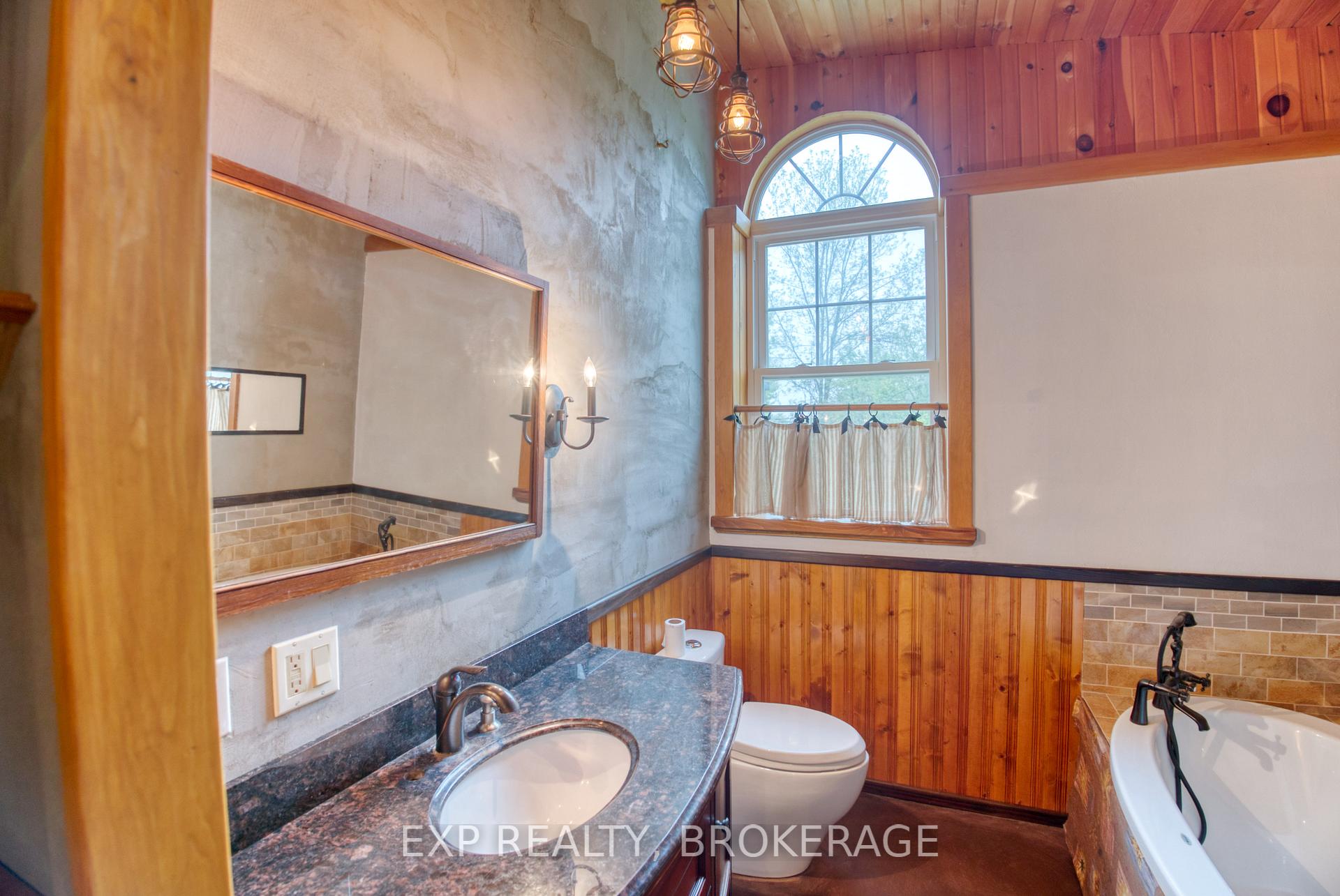 Photo 3 of 345 Bunker Hill Road, Frontenac, Frontenac South — HOMEH