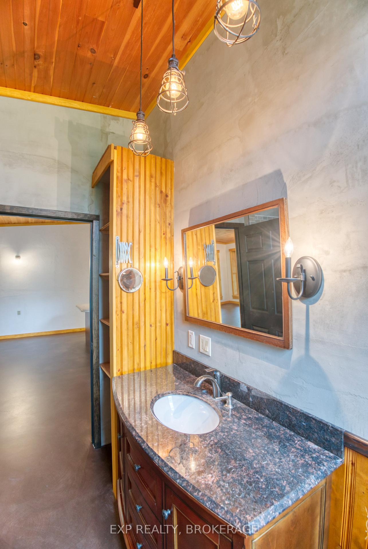 Photo 5 of 345 Bunker Hill Road, Frontenac, Frontenac South — HOMEH