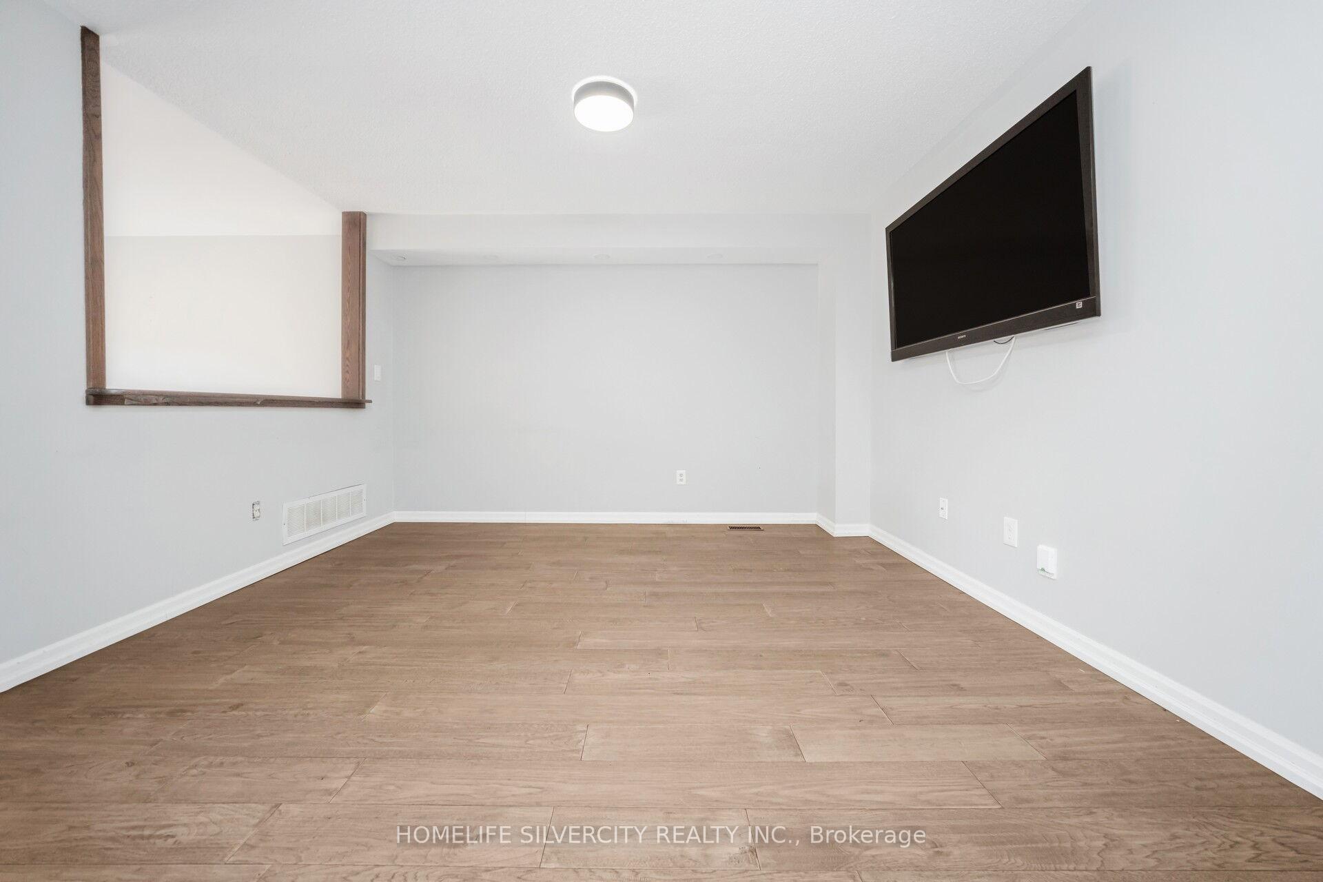 Photo 7 of 22 Frank Johnston Road, Caledon, Bolton West — HOMEH