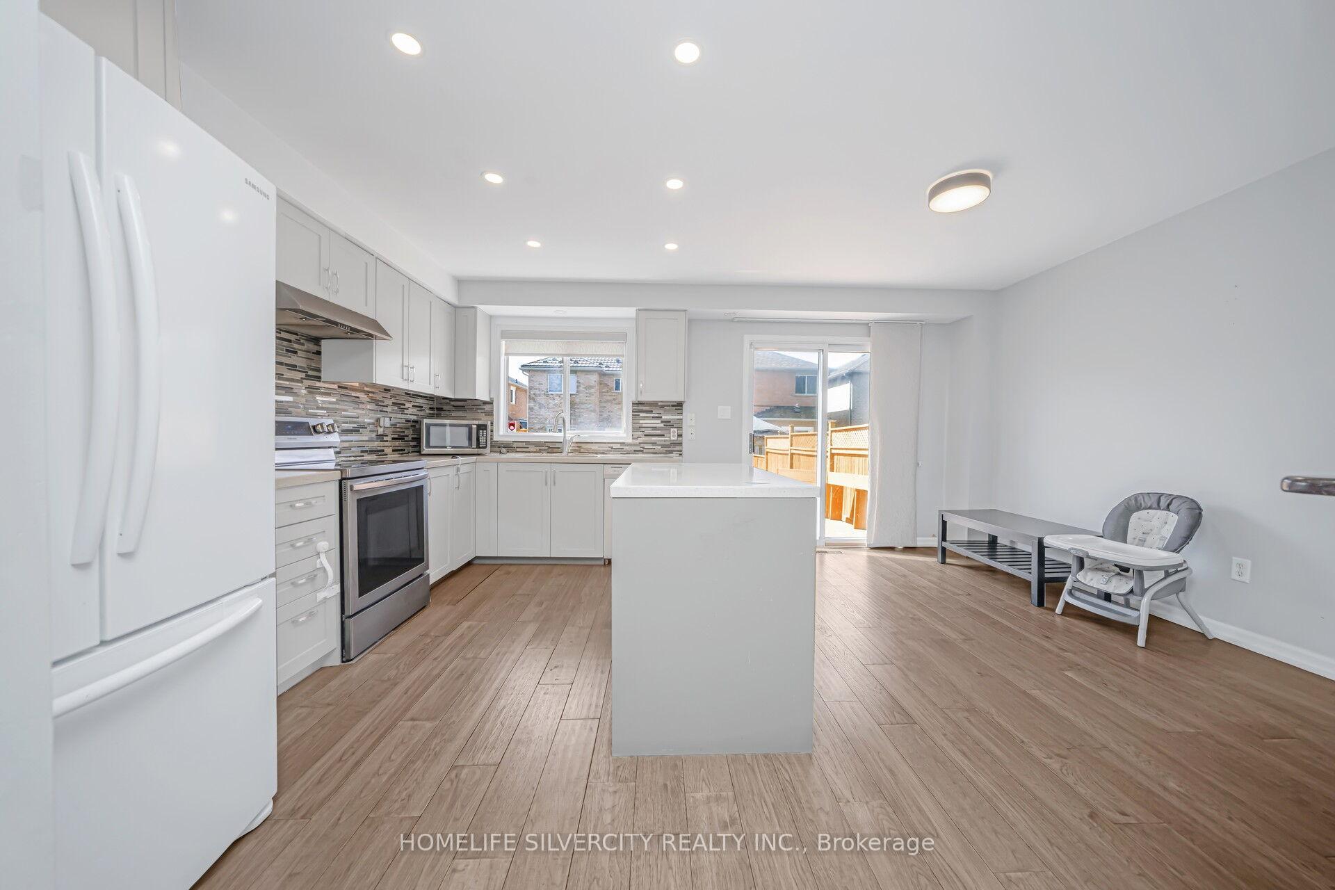 Photo 9 of 22 Frank Johnston Road, Caledon, Bolton West — HOMEH