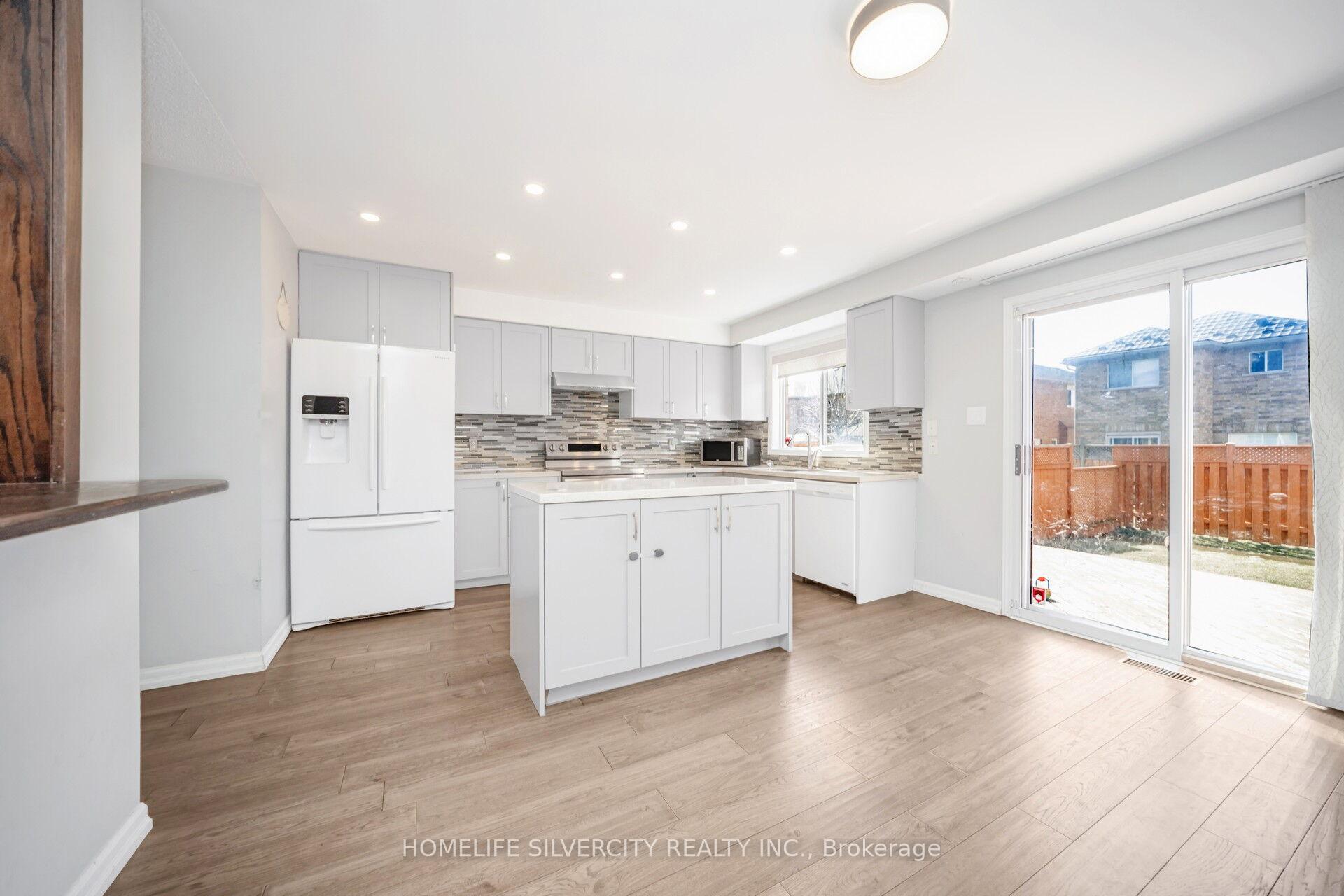 Photo 10 of 22 Frank Johnston Road, Caledon, Bolton West — HOMEH