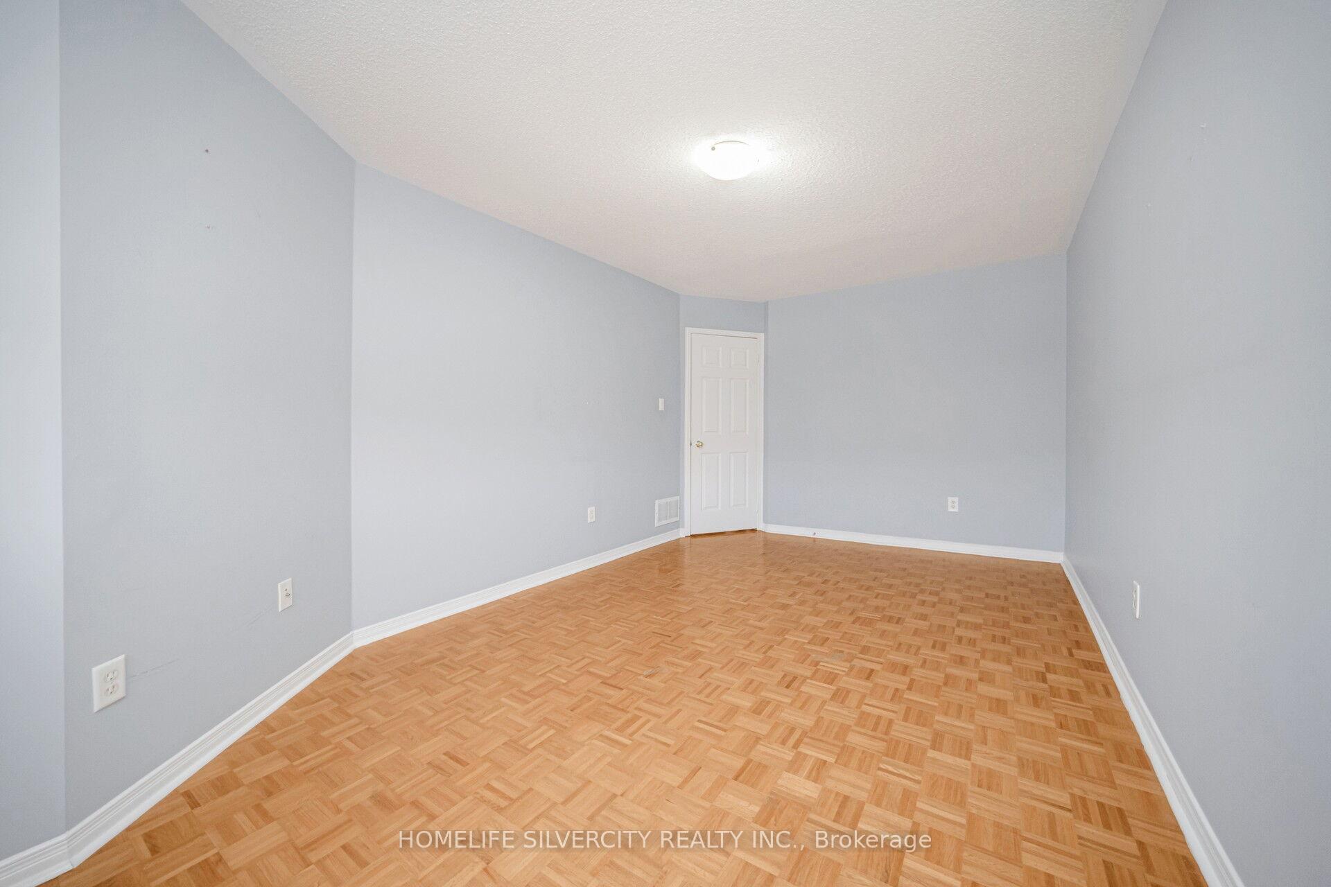 Photo 26 of 22 Frank Johnston Road, Caledon, Bolton West — HOMEH
