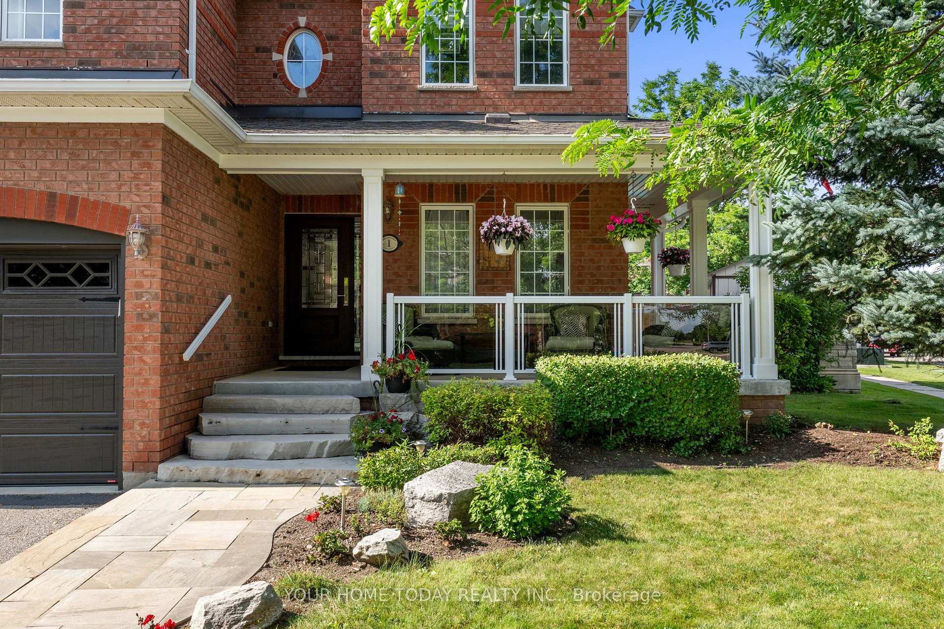 Photo 5 of 1 North Ridge Crescent, Halton Hills, Georgetown — HOMEH