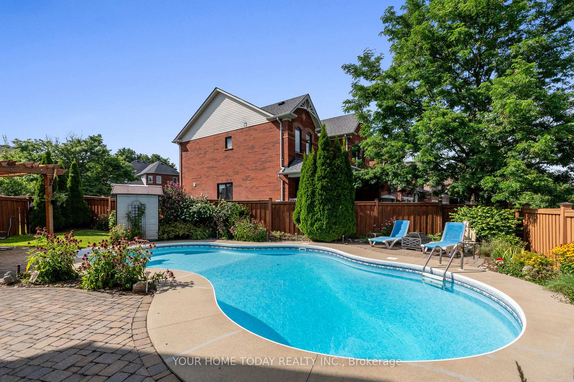 Photo 37 of 1 North Ridge Crescent, Halton Hills, Georgetown — HOMEH