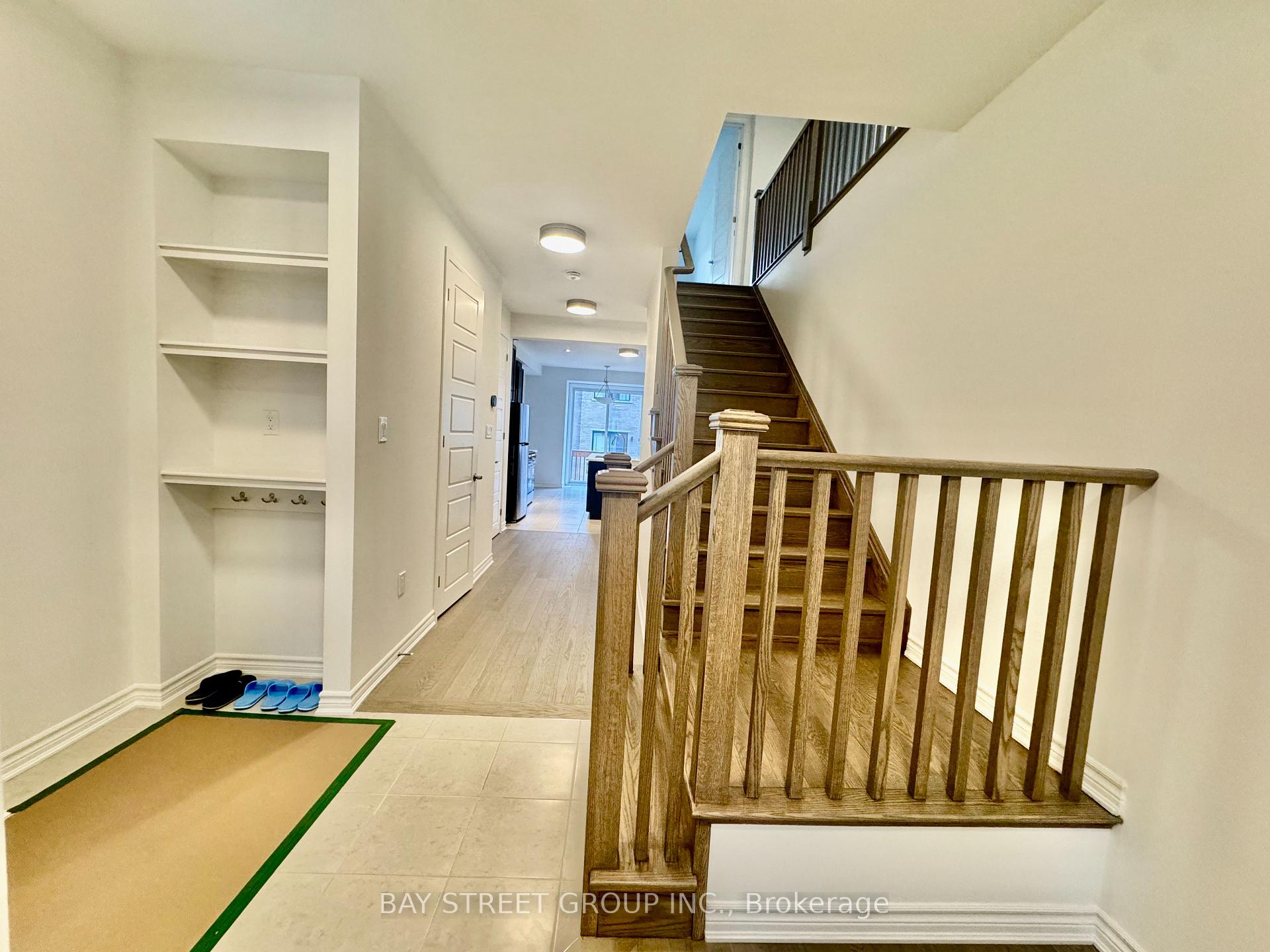 Photo 3 of 3031 Bramall Gardens, Oakville, Joshua Meadows — HOMEH