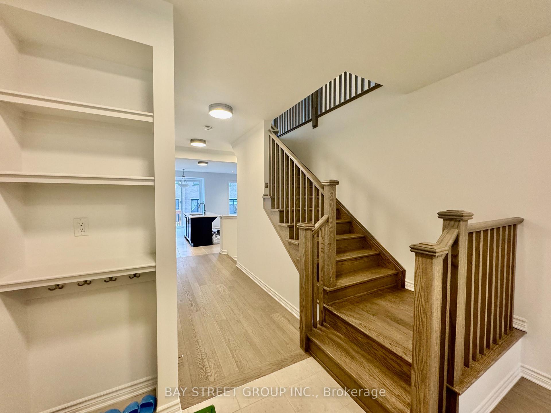 Photo 4 of 3031 Bramall Gardens, Oakville, Joshua Meadows — HOMEH