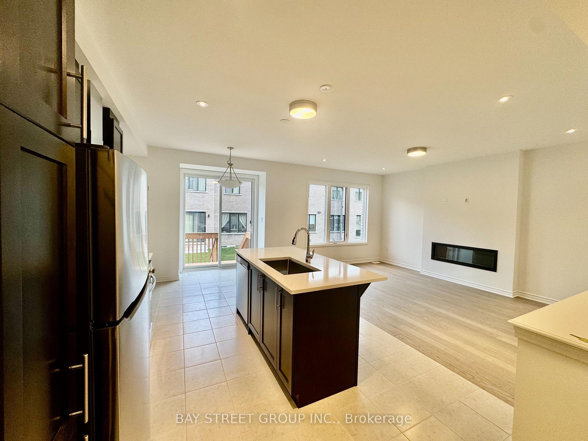 Photo 9 of 3031 Bramall Gardens, Oakville, Joshua Meadows — HOMEH
