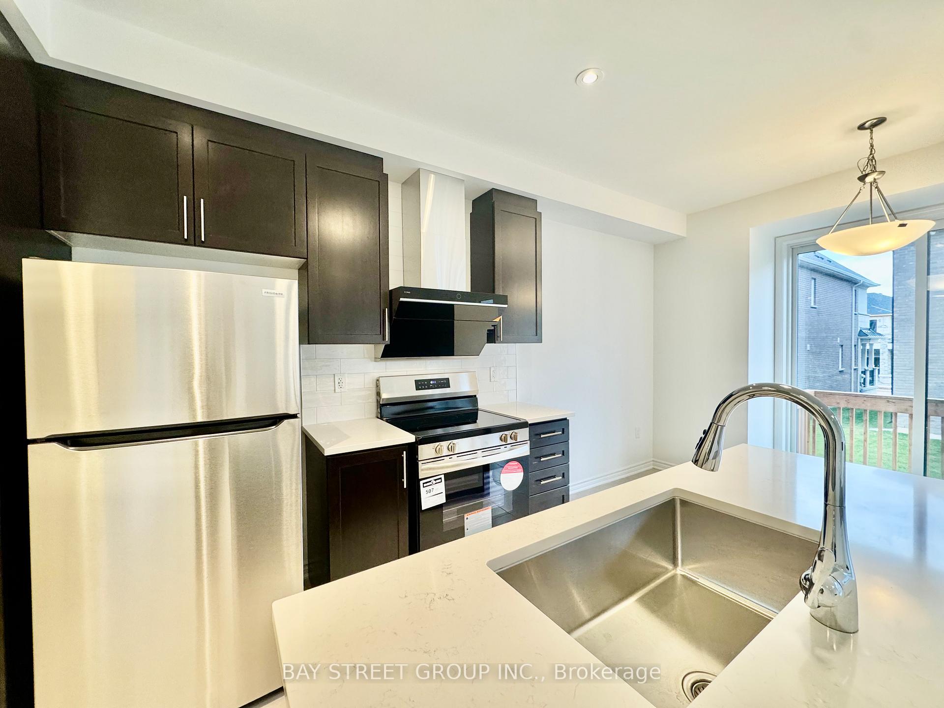 Photo 12 of 3031 Bramall Gardens, Oakville, Joshua Meadows — HOMEH