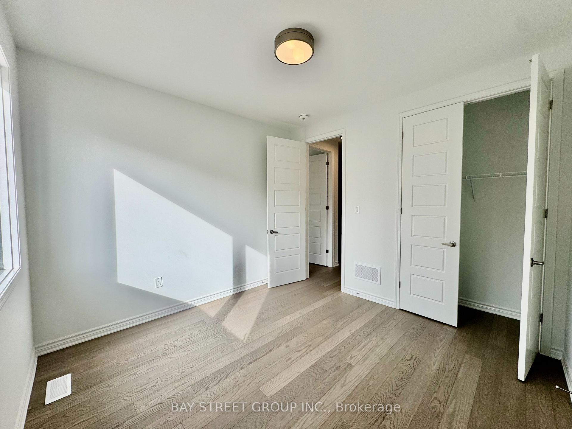 Photo 23 of 3031 Bramall Gardens, Oakville, Joshua Meadows — HOMEH