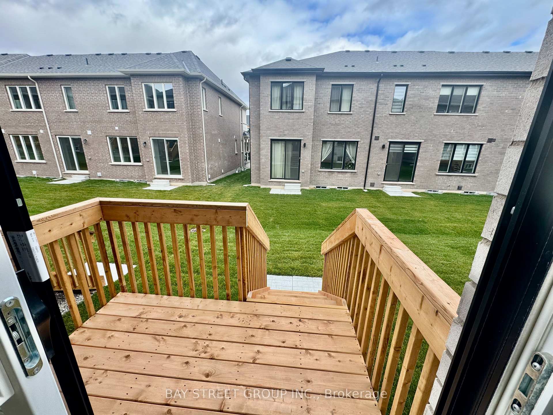 Photo 29 of 3031 Bramall Gardens, Oakville, Joshua Meadows — HOMEH
