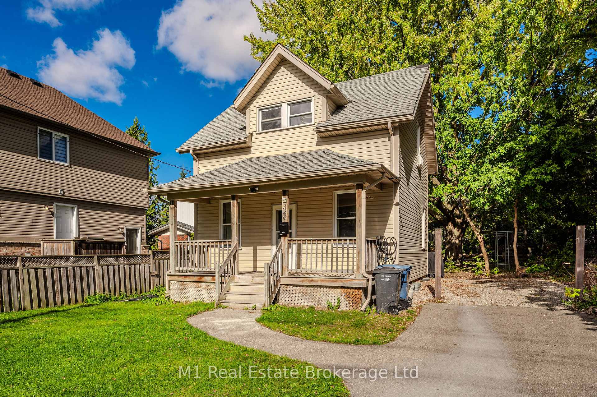 Front of 324 Edinburgh Road S