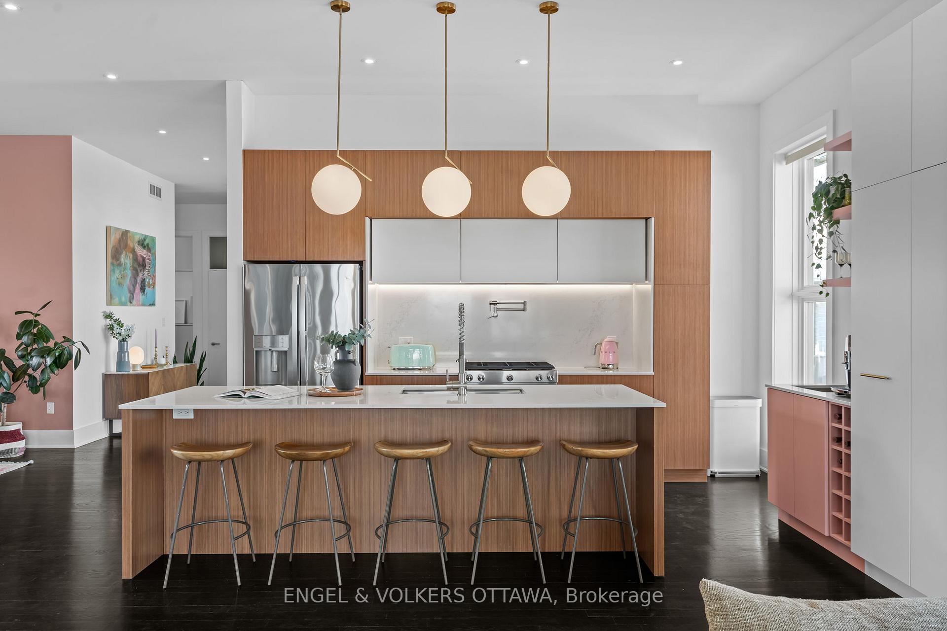 Photo 9 of 909 Mountainview Avenue, Ottawa, Whitehaven — HOMEH