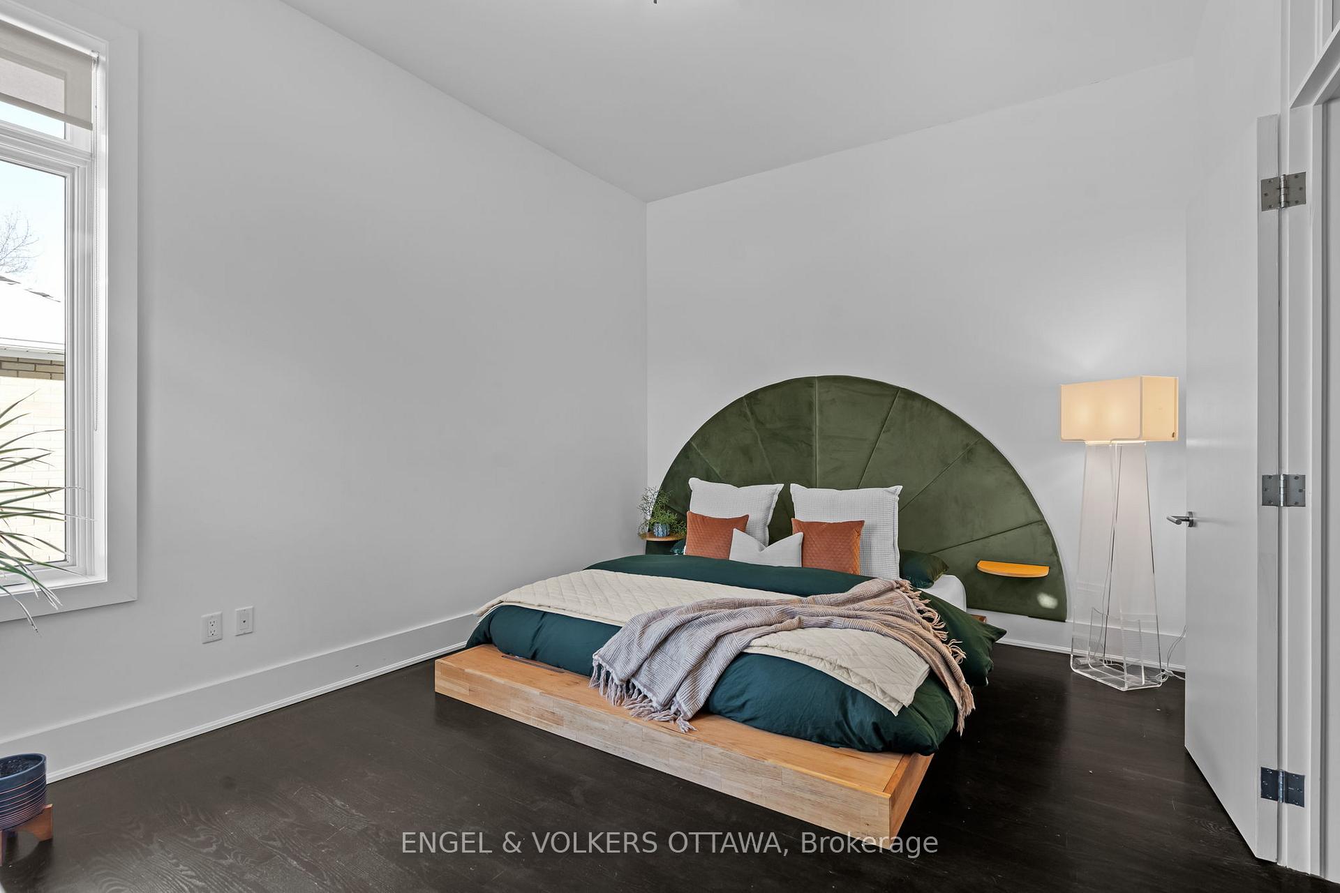 Photo 26 of 909 Mountainview Avenue, Ottawa, Whitehaven — HOMEH