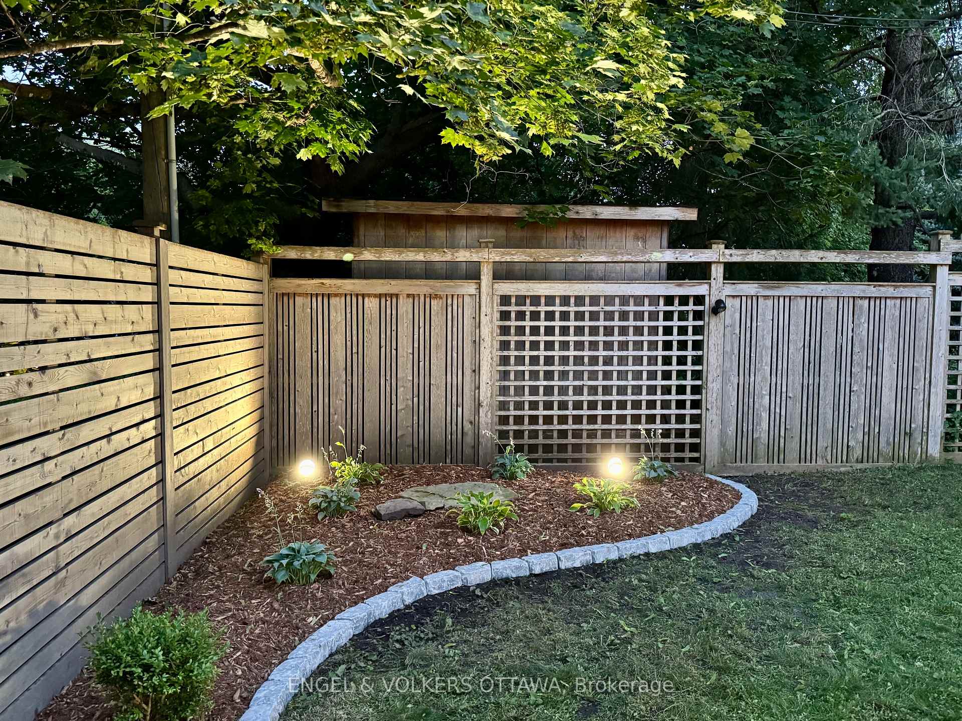 Photo 38 of 909 Mountainview Avenue, Ottawa, Whitehaven — HOMEH