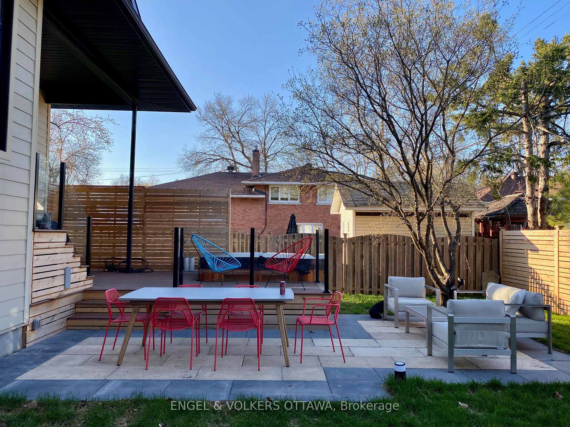 Photo 39 of 909 Mountainview Avenue, Ottawa, Whitehaven — HOMEH