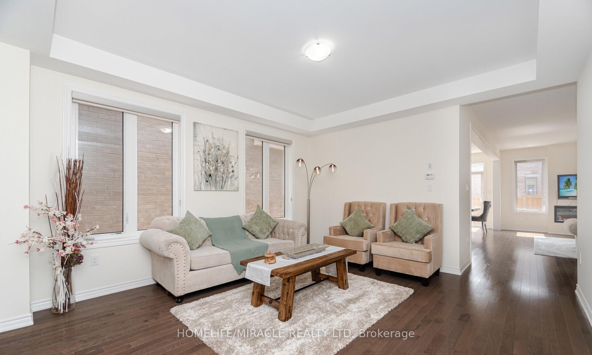 Photo 5 of 7 Aldenham Street, Brampton, Credit Valley — HOMEH