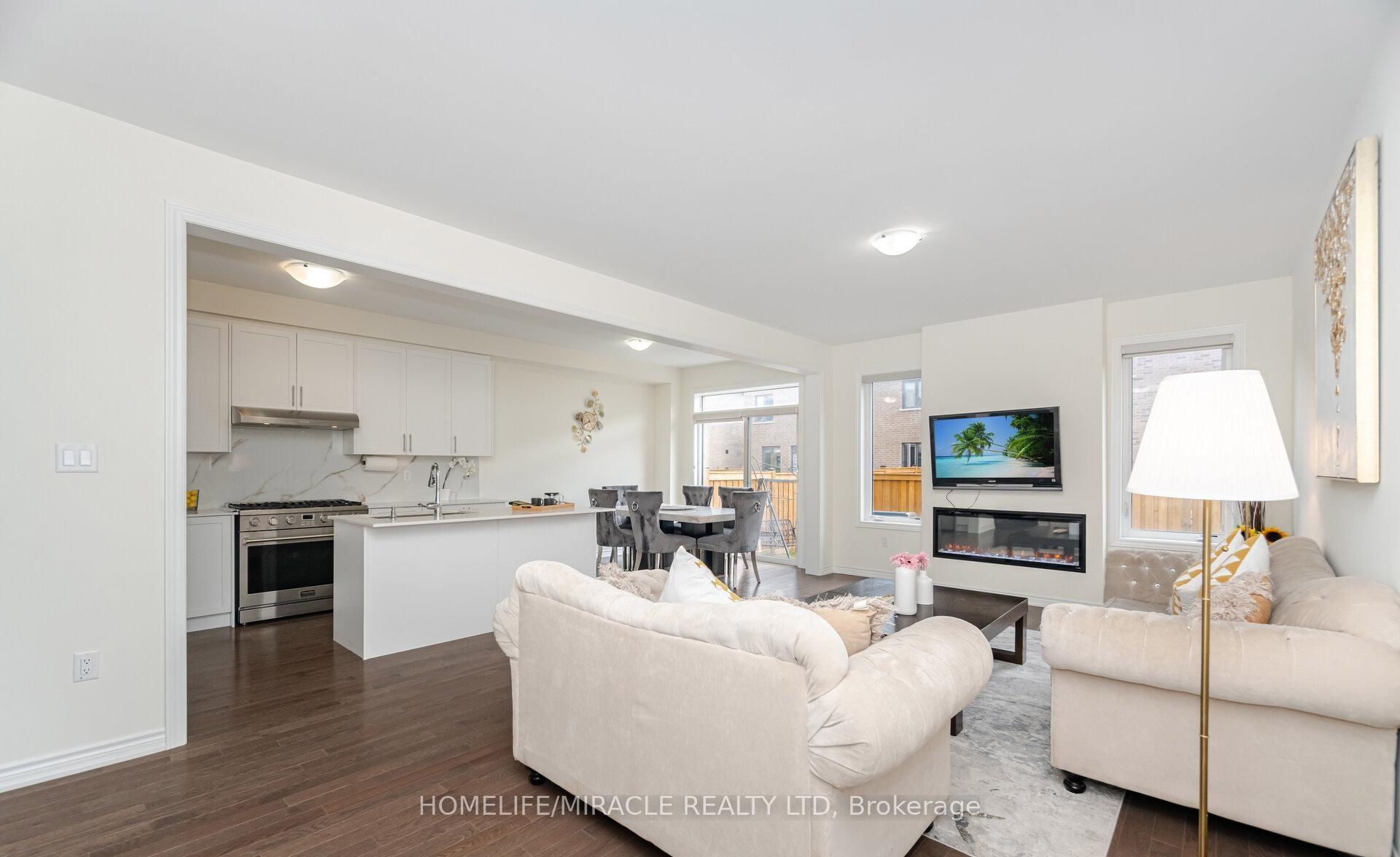 Photo 8 of 7 Aldenham Street, Brampton, Credit Valley — HOMEH