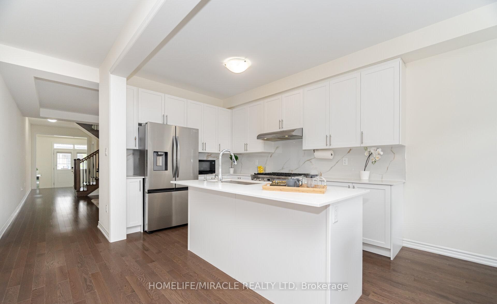 Photo 10 of 7 Aldenham Street, Brampton, Credit Valley — HOMEH