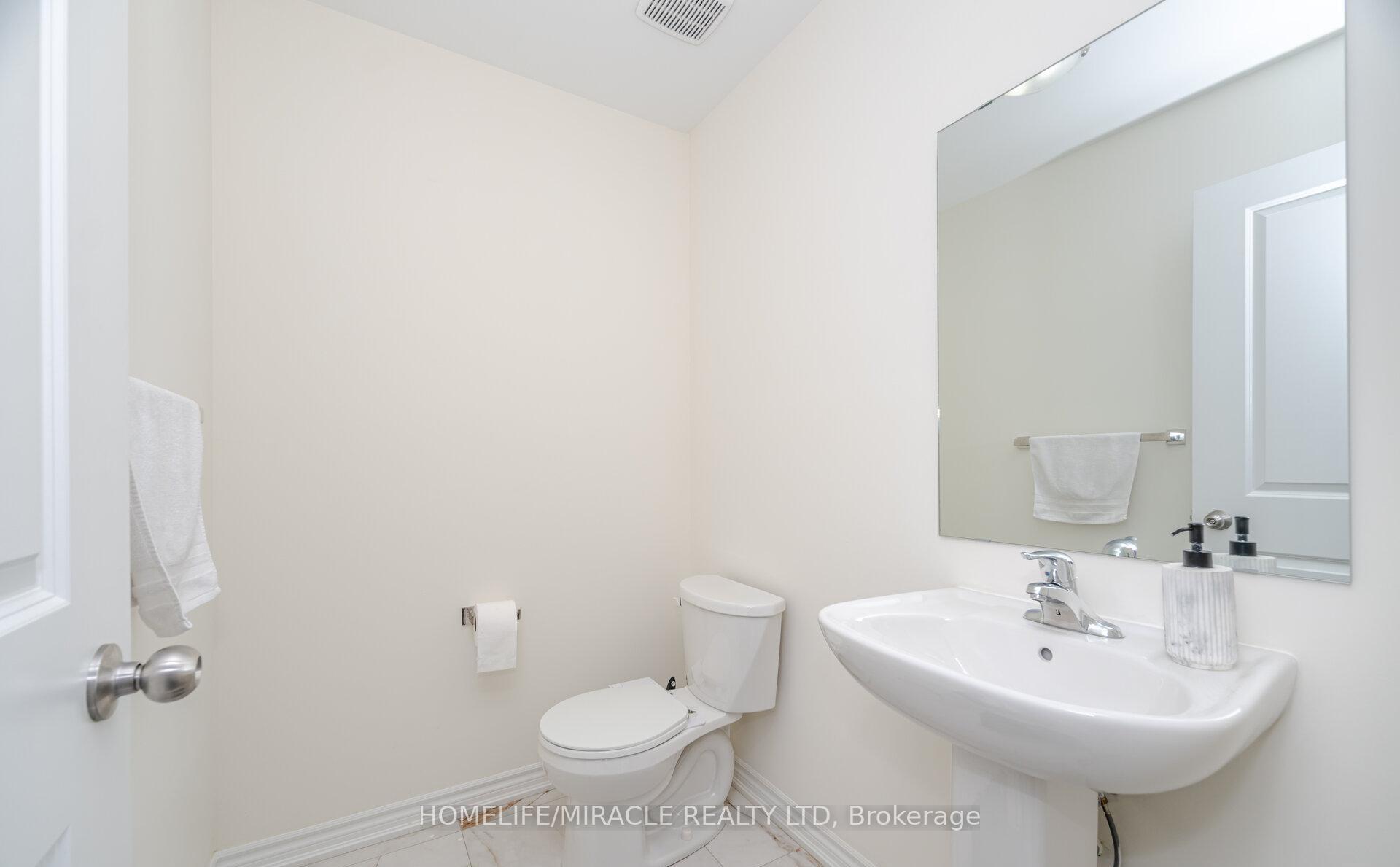 Photo 16 of 7 Aldenham Street, Brampton, Credit Valley — HOMEH
