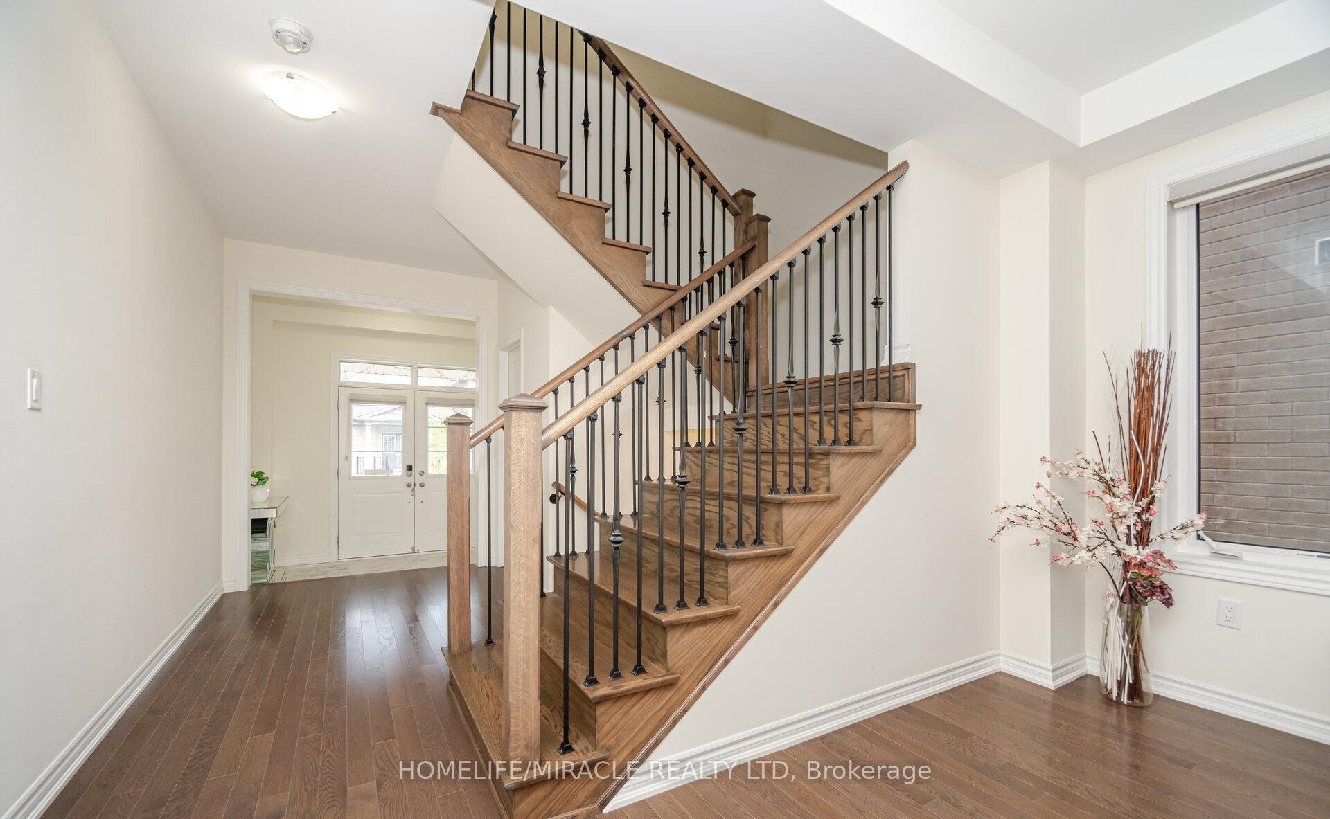 Photo 17 of 7 Aldenham Street, Brampton, Credit Valley — HOMEH