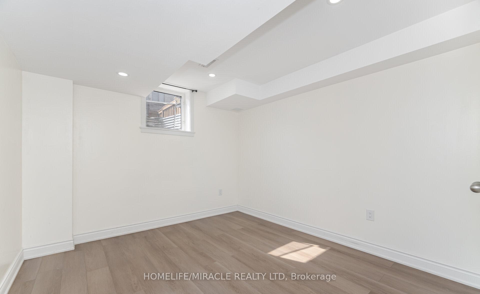 Photo 37 of 7 Aldenham Street, Brampton, Credit Valley — HOMEH