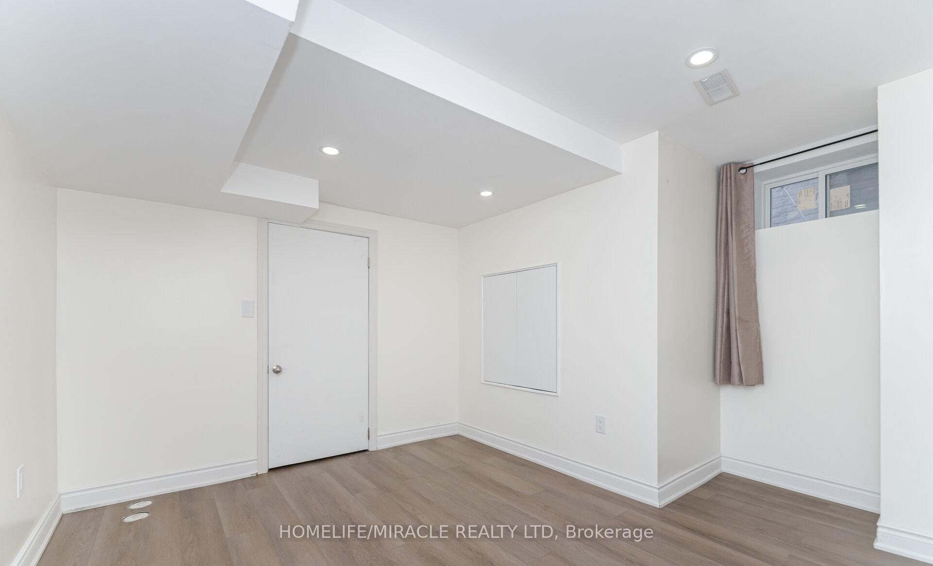 Photo 38 of 7 Aldenham Street, Brampton, Credit Valley — HOMEH