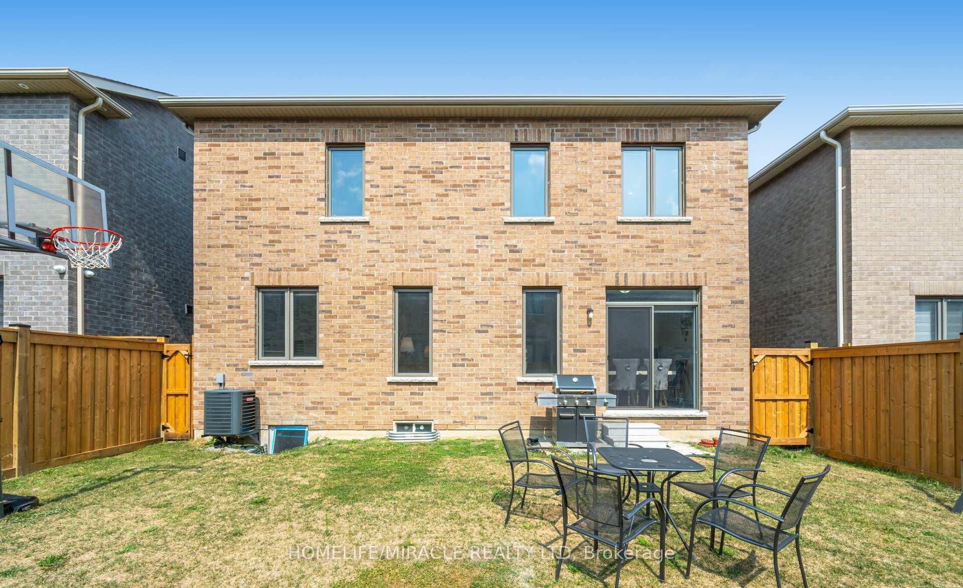 Photo 42 of 7 Aldenham Street, Brampton, Credit Valley — HOMEH