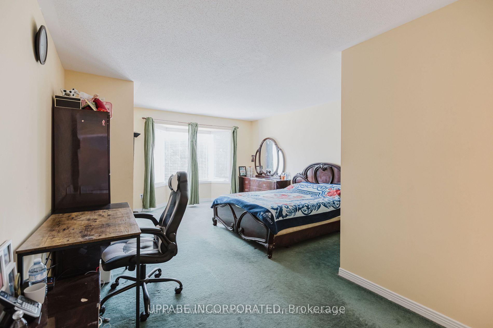 Photo 25 of 28 Armagh Way, Ottawa, Barrhaven - Longfields — HOMEH