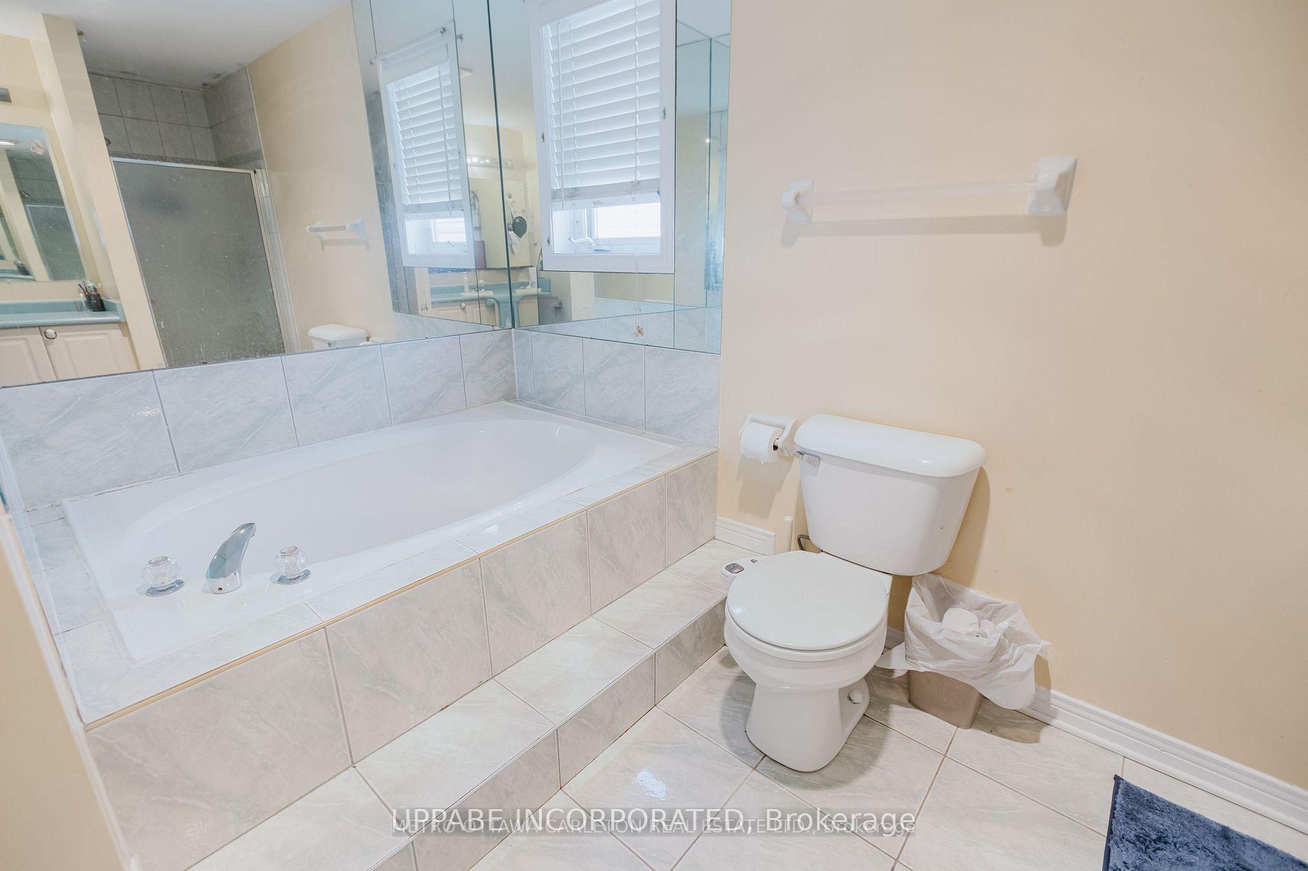 Photo 27 of 28 Armagh Way, Ottawa, Barrhaven - Longfields — HOMEH