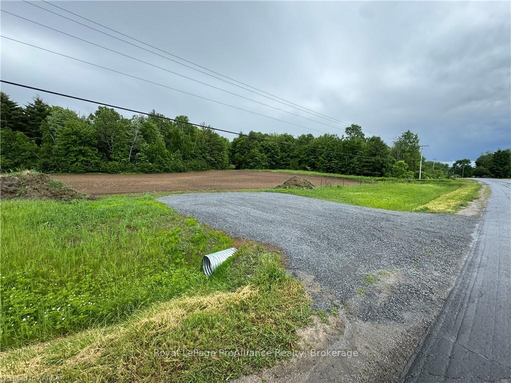 Photo 2 of 7568 Highway 38, Frontenac, Frontenac South — HOMEH