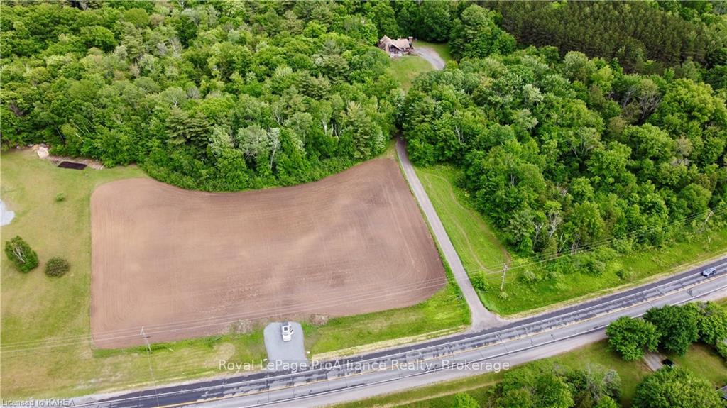 Photo 5 of 7568 Highway 38, Frontenac, Frontenac South — HOMEH