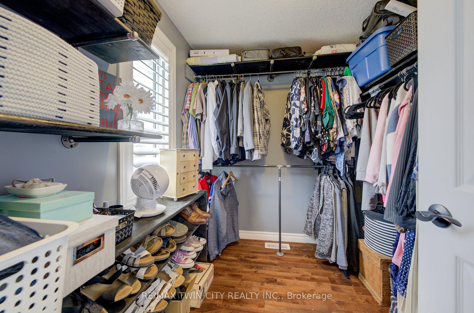Photo 16 of 124 Whittaker Crescent, Cambridge — HOMEH