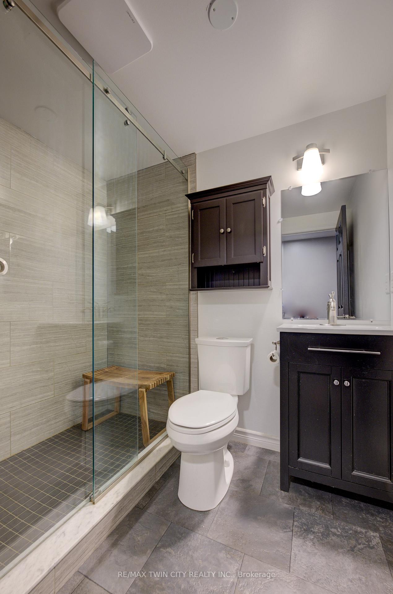 Photo 21 of 124 Whittaker Crescent, Cambridge — HOMEH