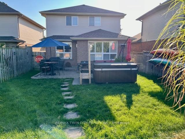 Photo 25 of 124 Whittaker Crescent, Cambridge — HOMEH