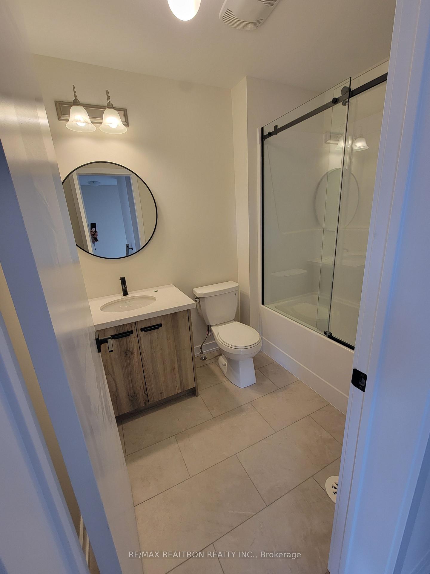 Photo 9 of 1348 Kobzar Drive, Oakville, Northwest — HOMEH
