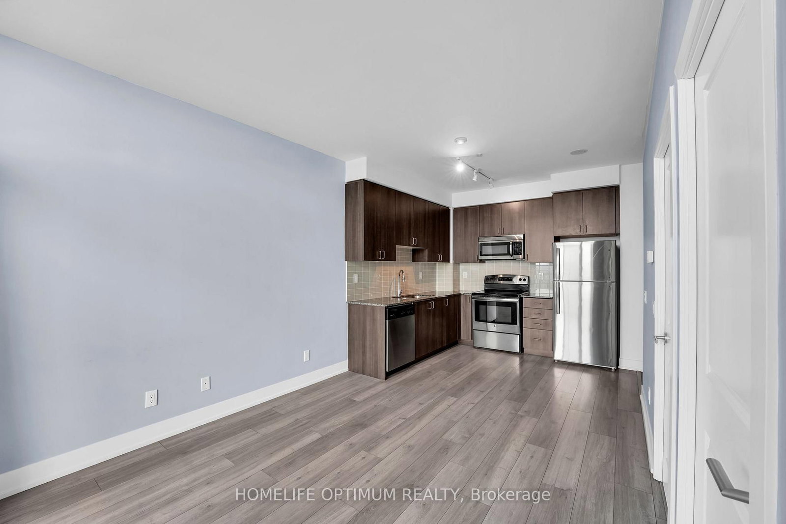 Photo 8 of Unit GPH08, 1215 Bayly St, Pickering, Bay Ridges — HOMEH