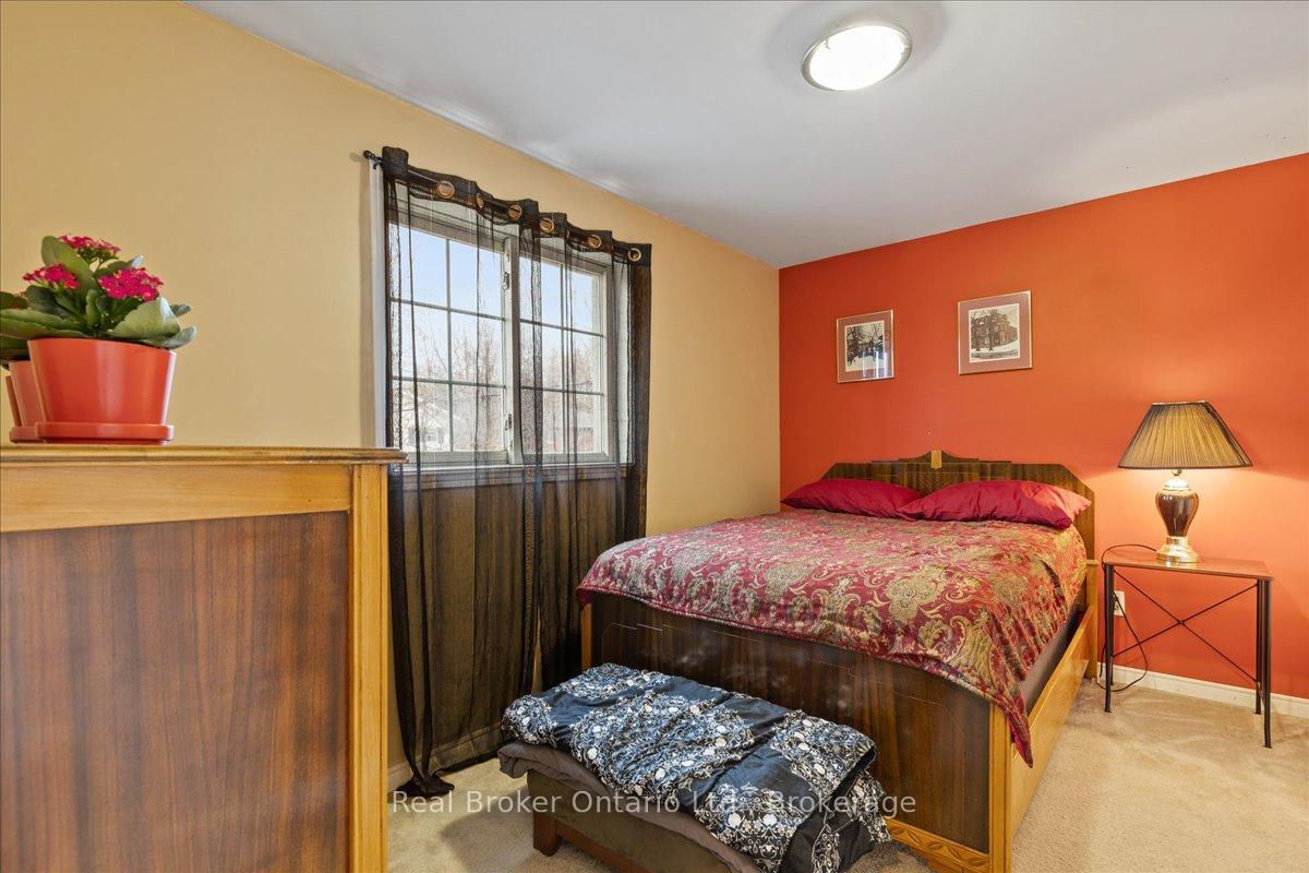 Photo 14 of 29 Stanley Street, Guelph, Exhibition Park — HOMEH
