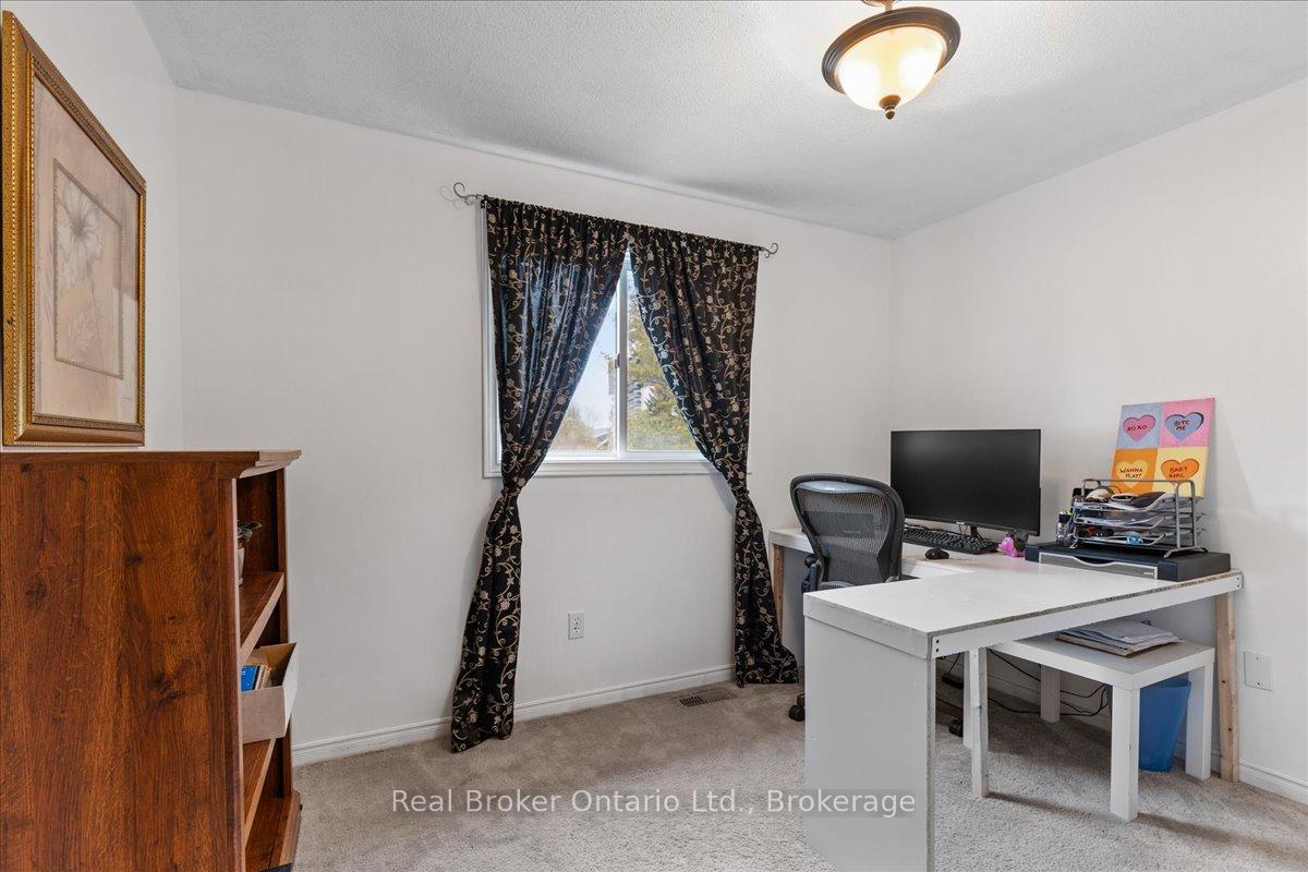 Photo 19 of 29 Stanley Street, Guelph, Exhibition Park — HOMEH