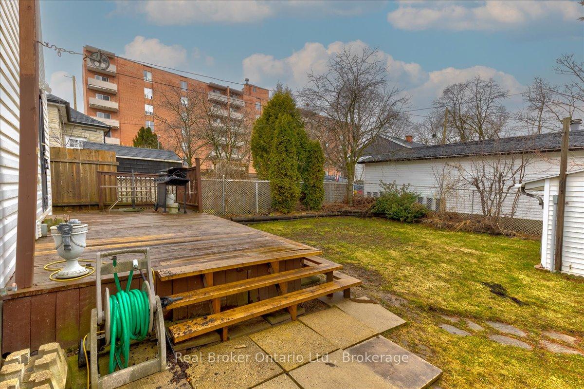 Photo 25 of 29 Stanley Street, Guelph, Exhibition Park — HOMEH