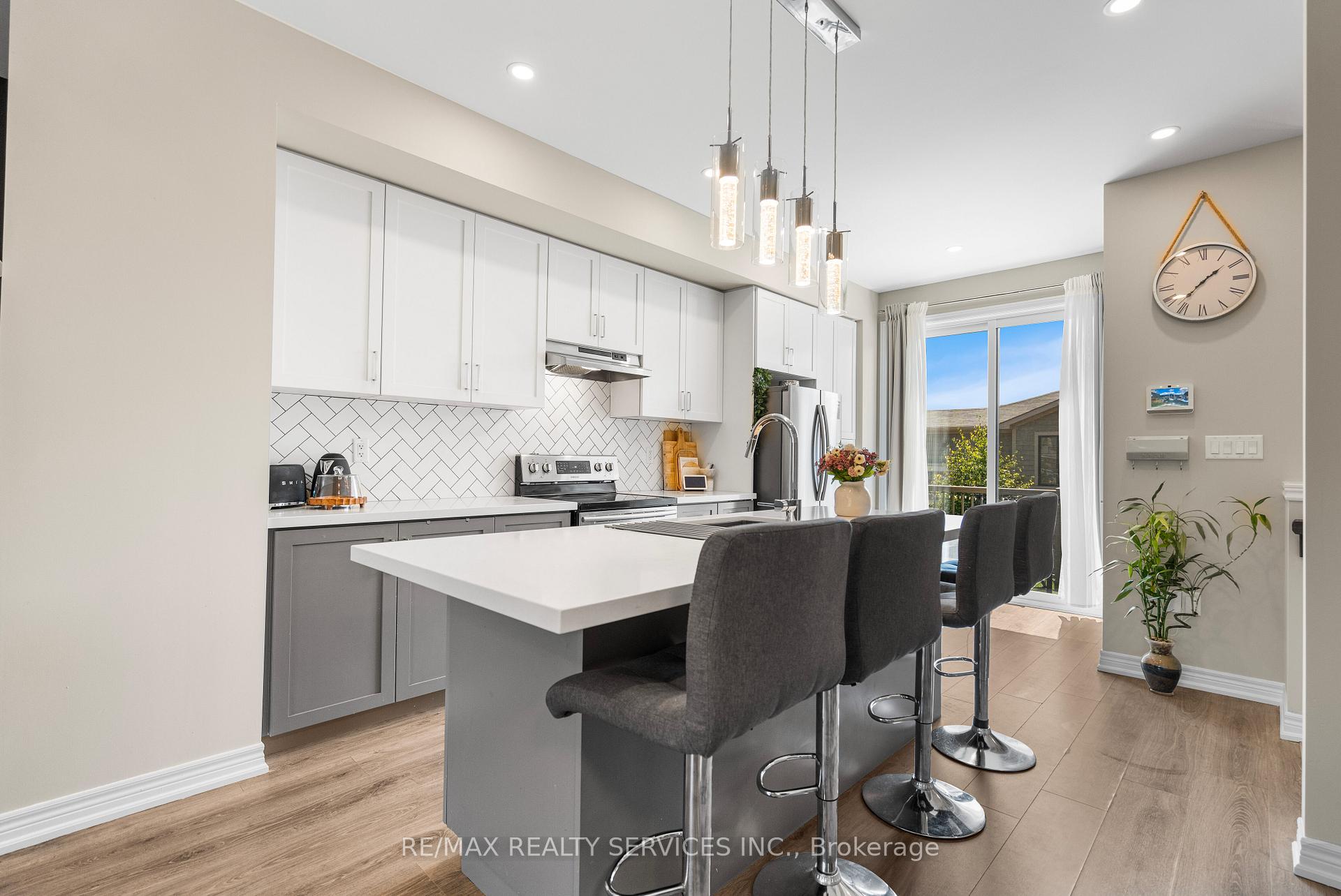 Photo 1 of Unit 122, 1890 Rymal Road E, Hamilton, Stoney Creek — HOMEH