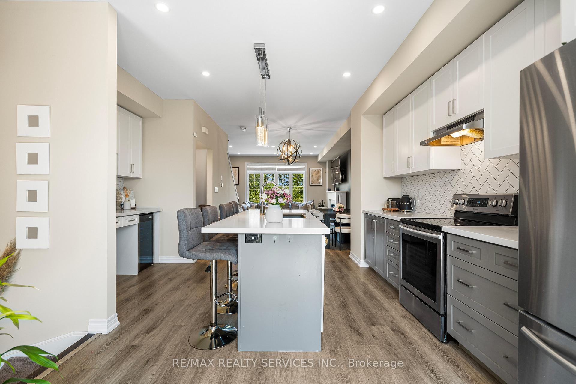 Photo 4 of Unit 122, 1890 Rymal Road E, Hamilton, Stoney Creek — HOMEH