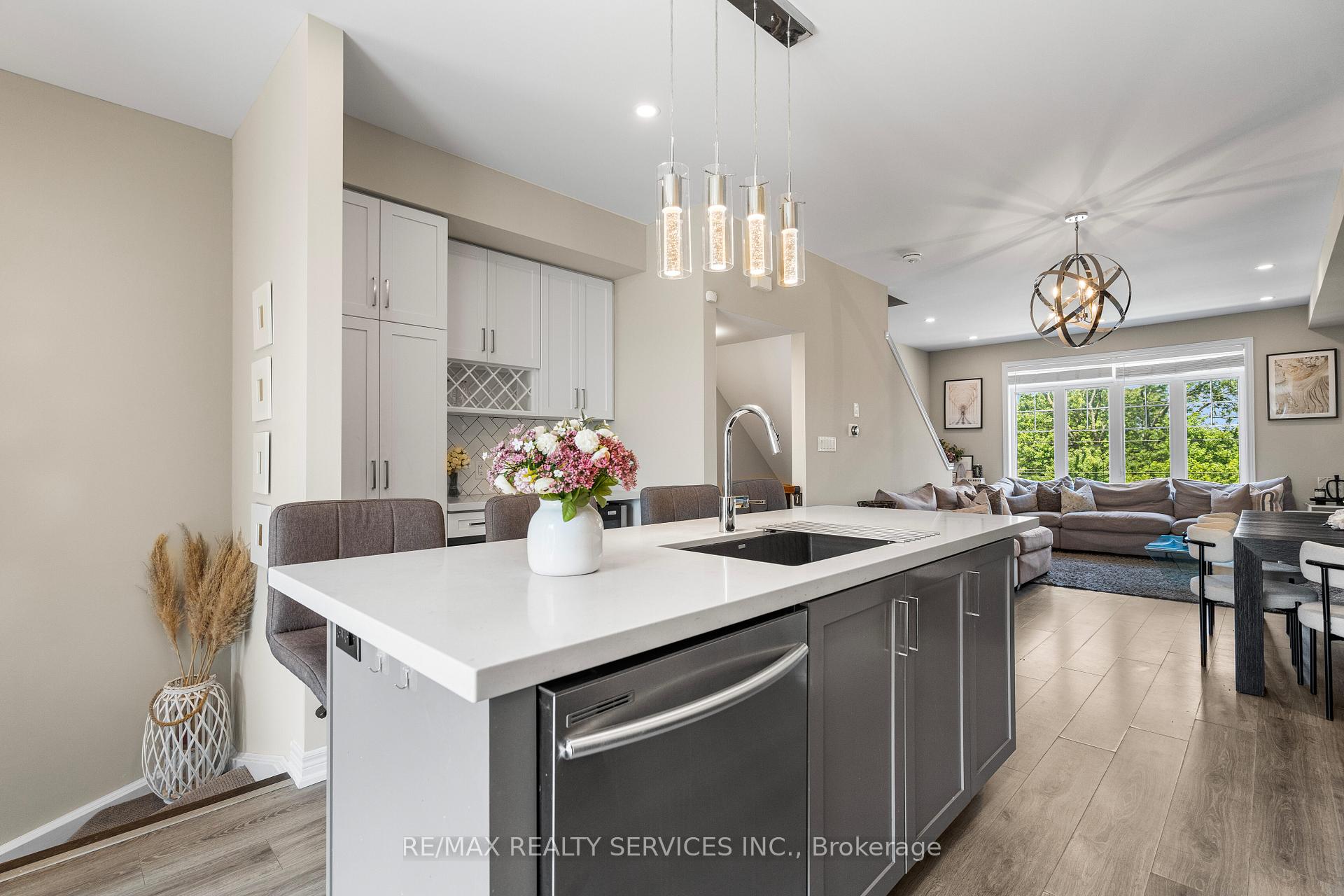 Photo 6 of Unit 122, 1890 Rymal Road E, Hamilton, Stoney Creek — HOMEH