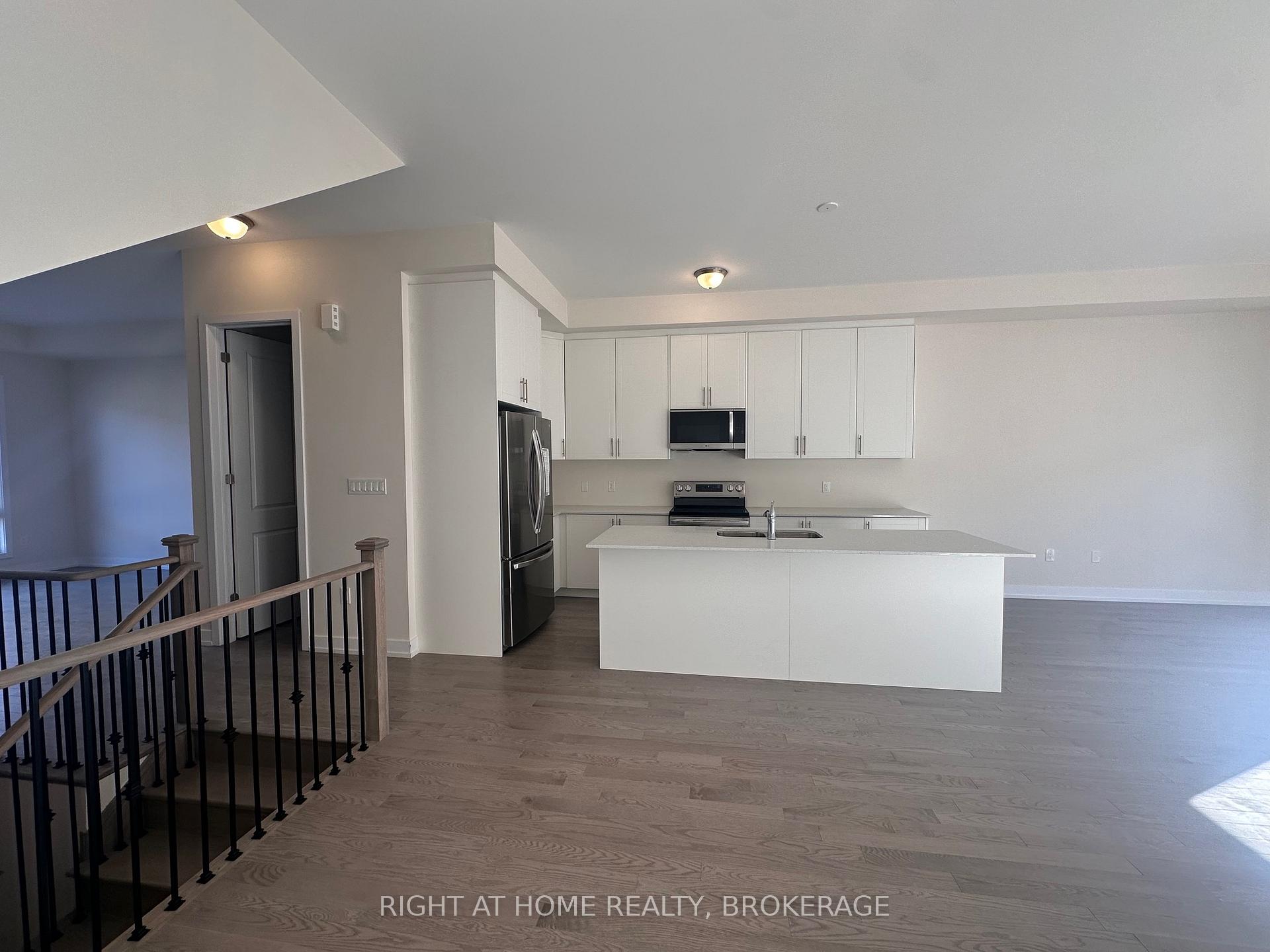 Photo 8 of 3108 Perkins Way, Oakville, Joshua Meadows — HOMEH