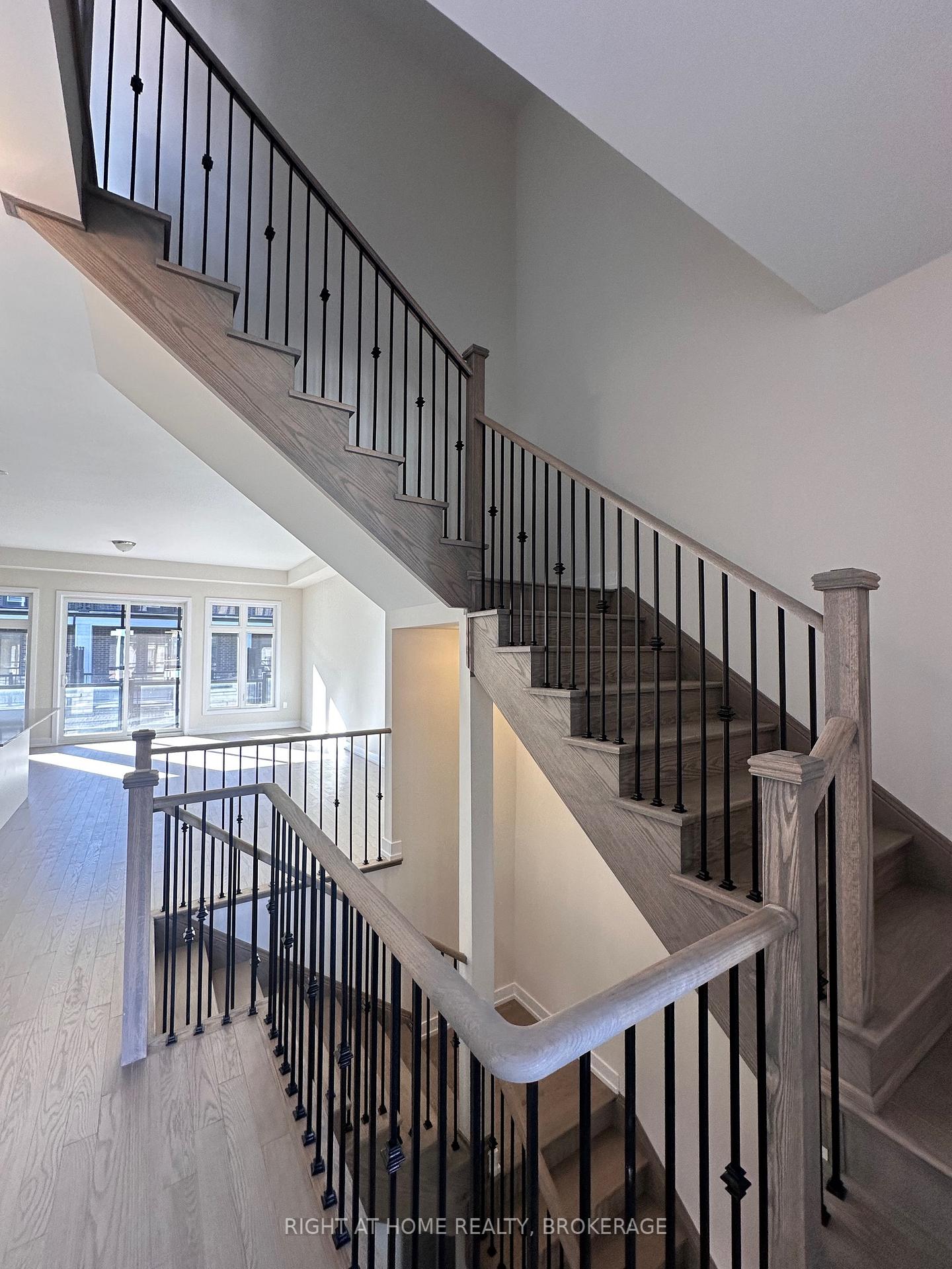 Photo 18 of 3108 Perkins Way, Oakville, Joshua Meadows — HOMEH