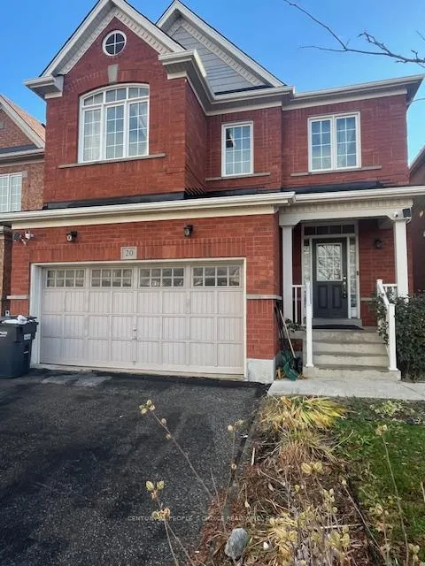 Front of Unit Upper, 20 Ridgehaven Court N