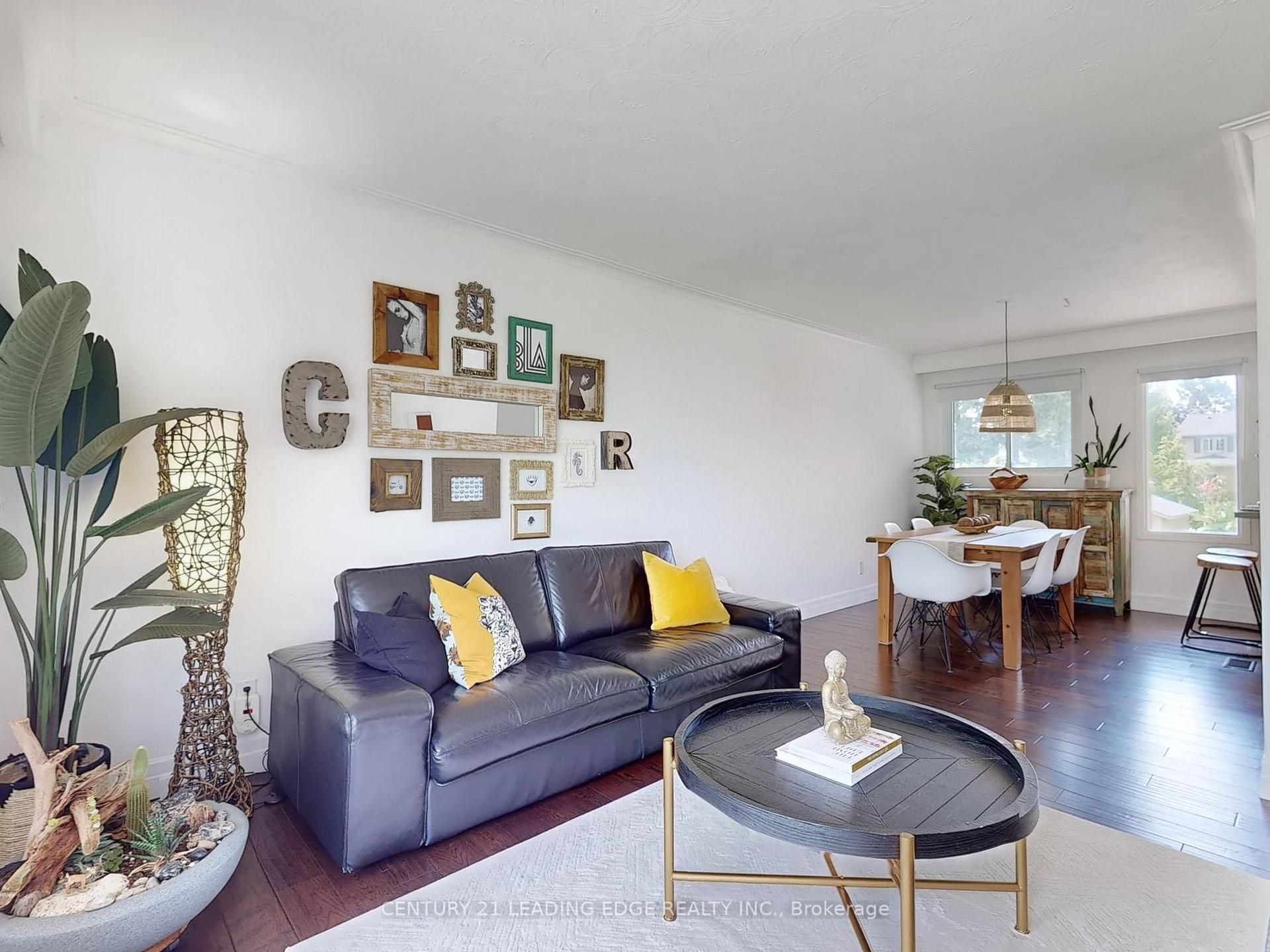 Photo 9 of 40 Stevens Crescent, Halton Hills, Georgetown — HOMEH