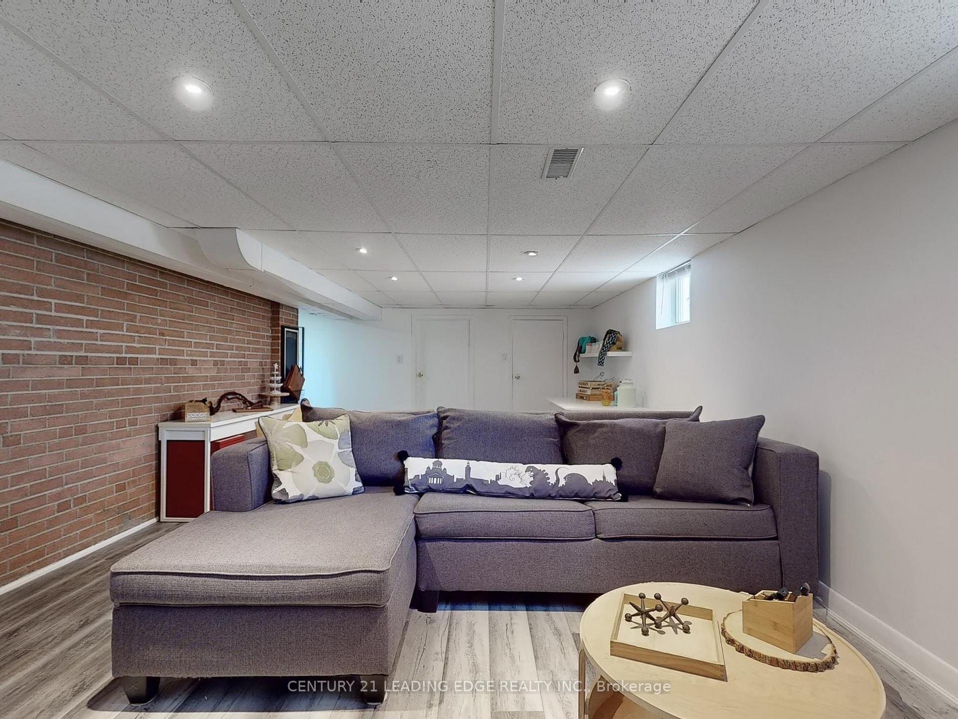Photo 25 of 40 Stevens Crescent, Halton Hills, Georgetown — HOMEH