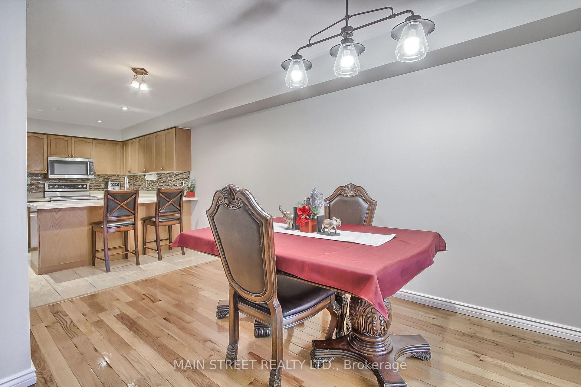 Photo 13 of 70 Crittenden Drive, Georgina, Keswick South — HOMEH
