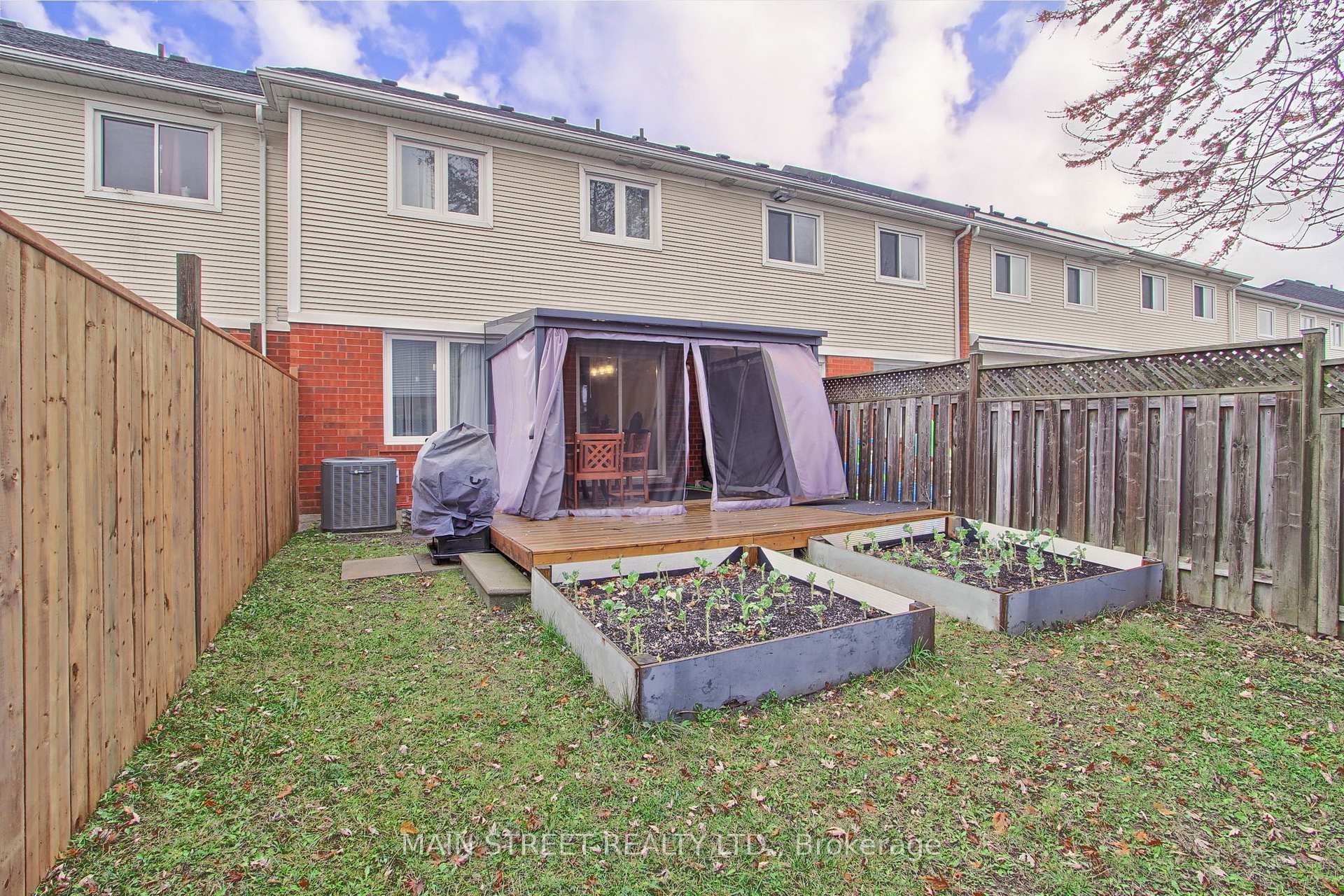 Photo 33 of 70 Crittenden Drive, Georgina, Keswick South — HOMEH